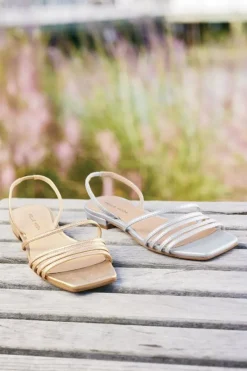 Soft Surroundings Shoes|Pelle Moda Haize Strappy Sandal