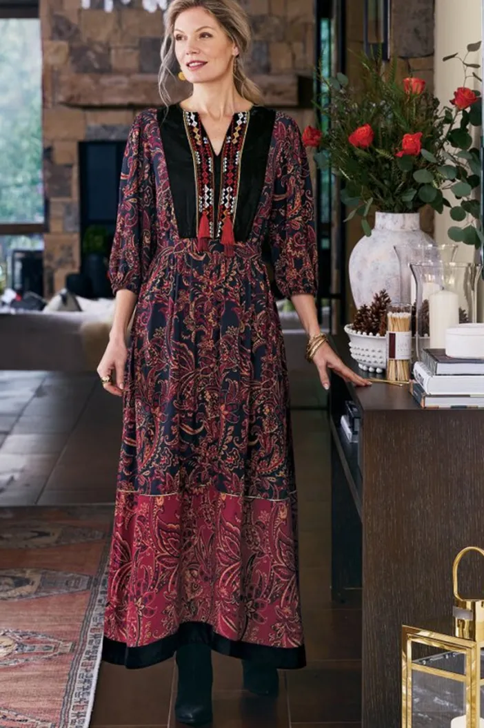 Soft Surroundings Dresses|Quinn Maxi Dress FlowingPaisleyBlack+Red