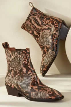 Soft Surroundings Shoes|Seychelles Hold Me Down Bootie